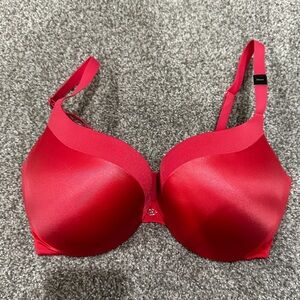 NEW- Victoria’s Secret very sexy push-up bra 34DD Coral Orange